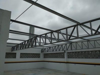 Estrutura metálica galvanizada para telhado