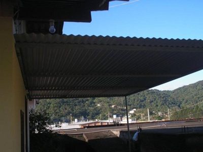 Estrutura metálica para telhado de casas